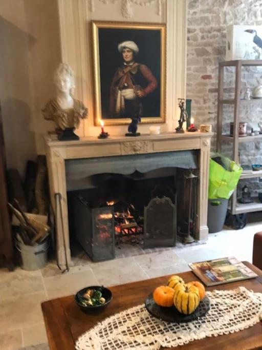 La Maison De Lea, Chambres D'Hotes De 14 Couchages Tournus Luaran gambar