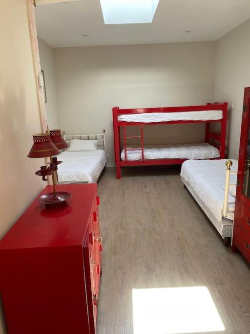 La Maison De Lea, Chambres D'Hotes De 14 Couchages Tournus Luaran gambar