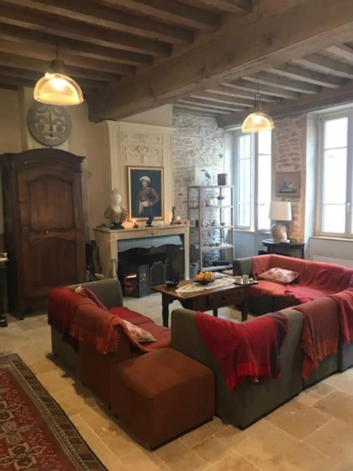 La Maison De Lea, Chambres D'Hotes De 14 Couchages Tournus Luaran gambar