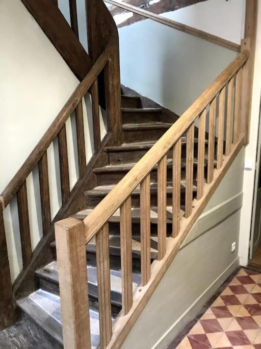 La Maison De Lea, Chambres D'Hotes De 14 Couchages Tournus Luaran gambar