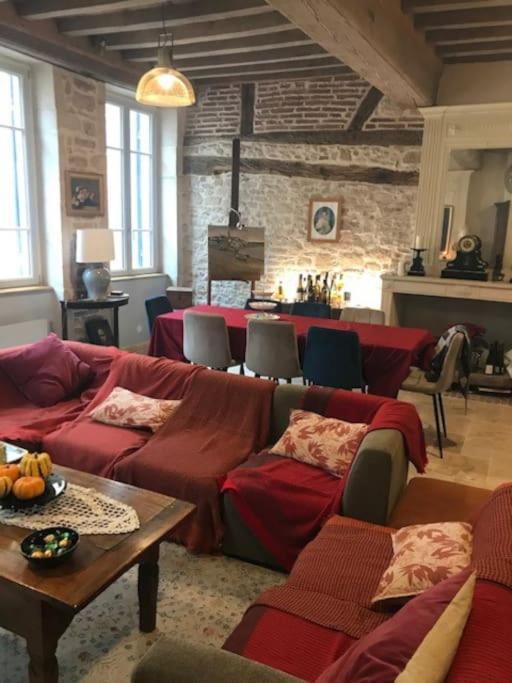 La Maison De Lea, Chambres D'Hotes De 14 Couchages Tournus Luaran gambar